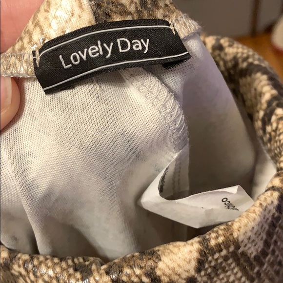 TRENDY LEGGINGS - Picture 2 of 3